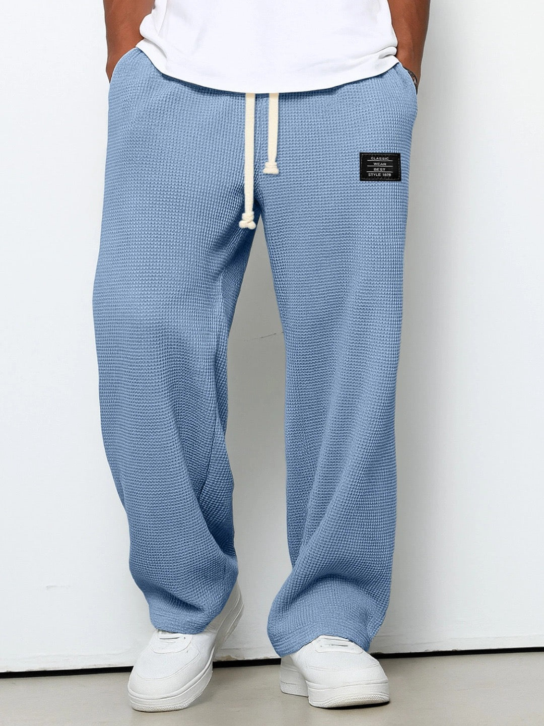 Men's woven trousers with elasticated drawcord waist