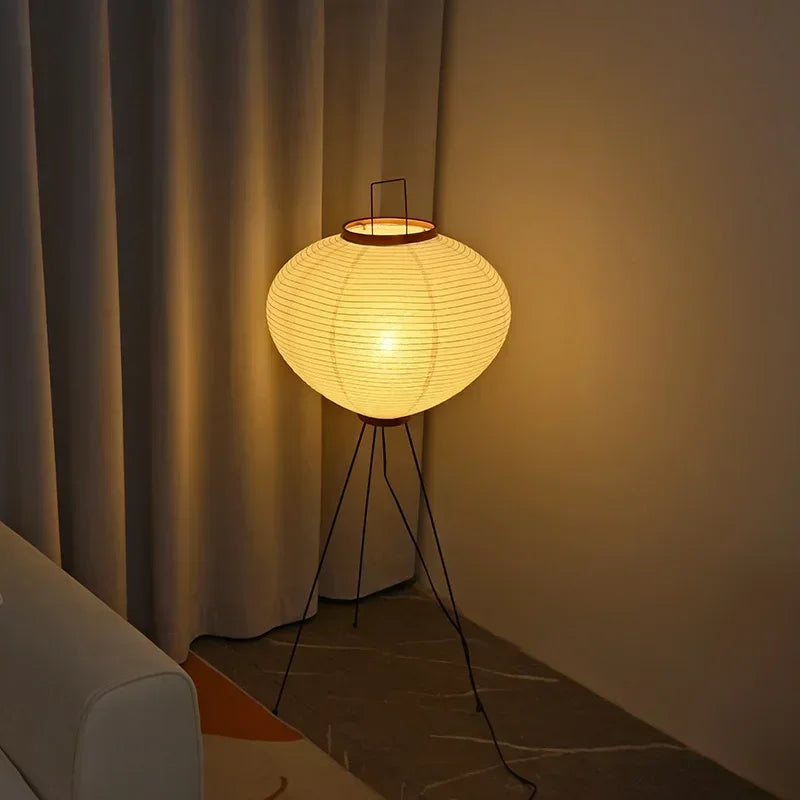Lampe sur pied japonaise à lumière douce
